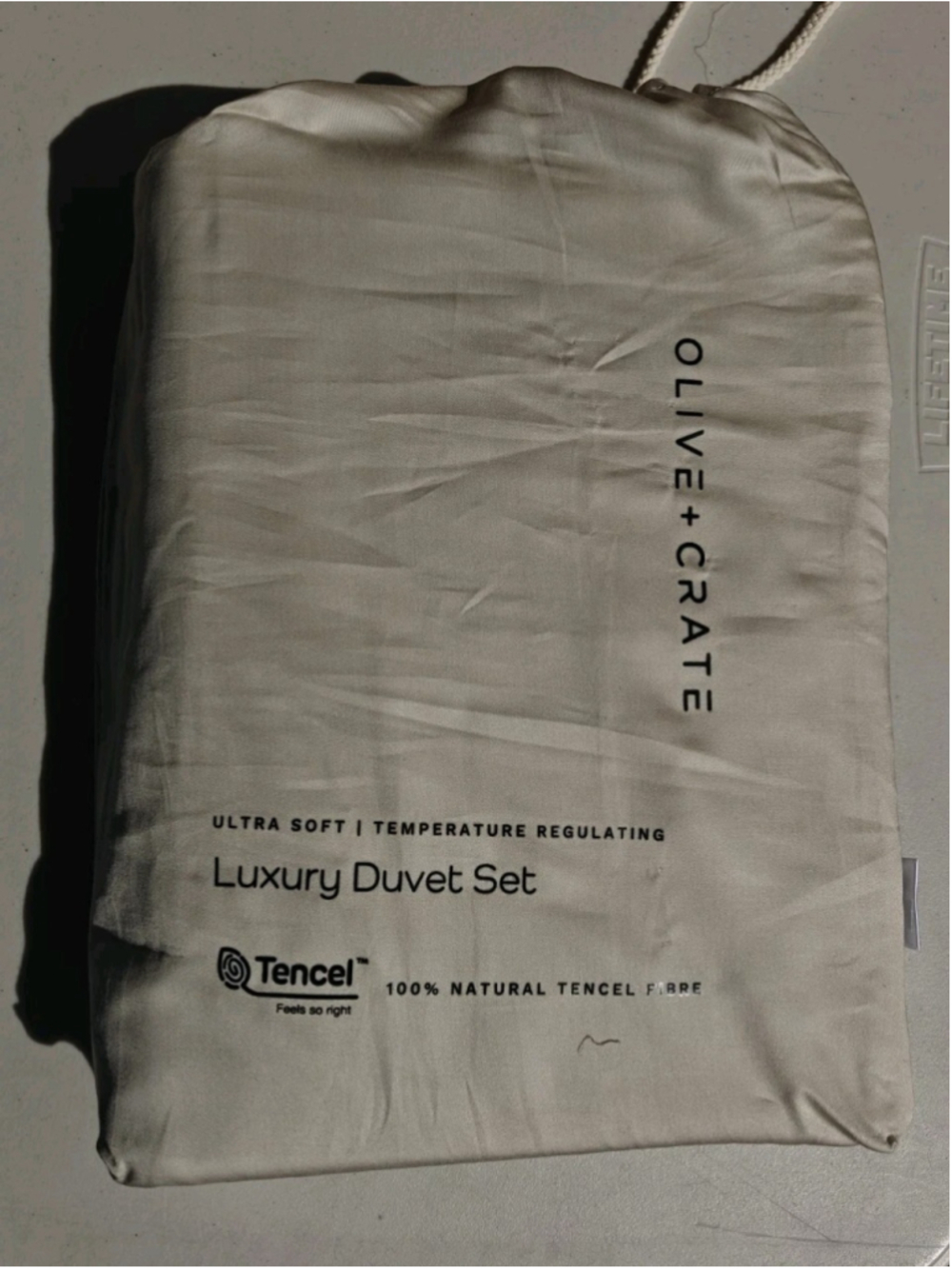 OLIVE & CRATE EUCALYPTUS - QUEEN DUVET COVER SET OATMEAL [Pillowcases Included] - Picture 3 of 4
